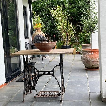 Cliff Top Garden Room Milford on Sea Ngoại thất bức ảnh