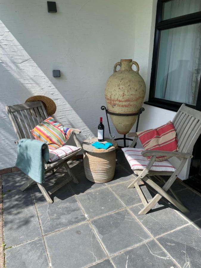 Cliff Top Garden Room Milford on Sea Ngoại thất bức ảnh