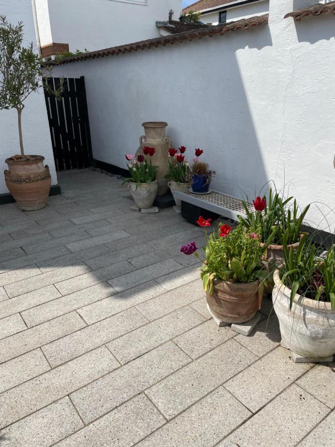 Cliff Top Garden Room Milford on Sea Ngoại thất bức ảnh